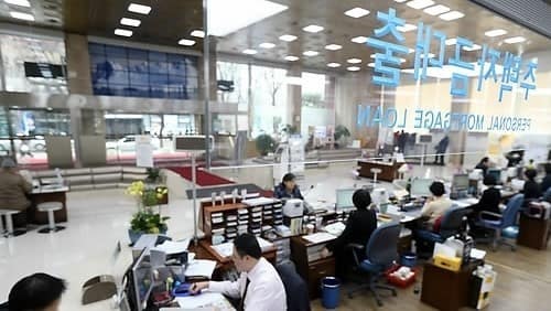 알아두면 돈이 되는 핵심 이슈 브리핑 (feat. 8월 가계대출 최대 폭 증가, 역대급 세수 펑크, 공교육 멈춤의 날, 중국 일본 수산물 수입 금지 및 손흥민 시즌 첫 해트트릭)