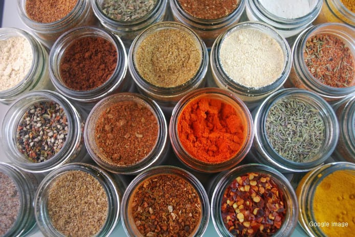 <간단한 영어회화> 양념에 관한 영어 표현 : seasoning, contiment, marinade